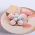 Süße rosa Stoffblume Haarklammer mit bunten Perlen, ideal für süße Babymädchen Alltag Kleidung. - Blumen Halbzeug Zubehör (K1-6) / Mittelrosa