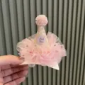 Süße rosa Geburtstag Party Hut Haarklammer für Babymädchen, glitzernder Tüll und Bommel. - Haarspangen-Stil / Altrosa