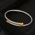 Edelstahl KABEL DRAHT Armband mit goldenen Nagelenden Mode Titanstahl Schmuck für den Alltag - Stahl Und Gold