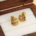 Orecchini a lobo doppio in acciaio al titanio dorato con strass, gioielli anallergici fini. - Due Righe Strass Quadrato Oro Coppia