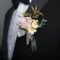 Elegante botonera de rosa artificial para boda novio decoración de traje de negocios. - Boutonniere estilo B
