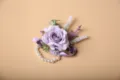 Paarse kunstmatige roos polscorsage bruidsmeisje bloem met parelarmband bandje voor bruiloft. - Polscorsage / Paars
