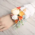 Oranje Mori stijl kunstmatige polsbloem corsage voor huwelijk en bruidsmeisje decor. - Polscorsage stijl B