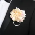 Boutonnière de mariage élégante avec chaîne de perles pour marié et témoins de mariage. - Modèle A (corsage)