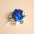 Blauwe kunstmatige roos boutonnière voor bruiloft, bruidegom en getuige corsage accessoire. - Corsage / Blauw
