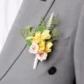 Europese trouw boutonnière bruidegom corsage stoffen bloem voor pak heren. - Gele Corsage