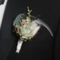 Wedding boutonniere with preserved rose, dried flowers, eucalyptus and feather in green style. - Corsage / Light Green