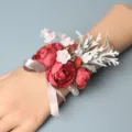 Schöne künstliche rote Rosen Hochzeit Brautjungfer Handgelenk Blume mit edlem Perlenarmband - Handgelenk-Corsage / Retro Kupfer
