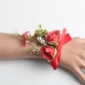 Corsage da polso con rosa rossa per matrimonio damigella ballo braccialetto floreale - Corsetto da Polso Rosso