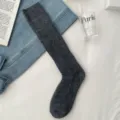 Calcetines altos de lana gruesa de invierno para mujer punto gris oscuro calidos moda - Talla única / Gris oscuro