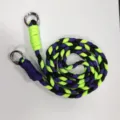 Cordon de téléphone tressé coloré avec anneaux métalliques pour un usage quotidien sécurisé. - Vert, noir et violet