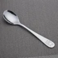 Cuillère pour enfants en acier inoxydable avec motif d'ours mignon pour repas quotidien - Cuillère de table pour enfant motif ours / Argent
