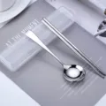 Ensemble de couverts portables en acier inoxydable avec cuillère, baguettes et étui. - Parure Argentée