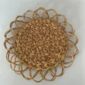 Woven Straw Placemat Round Table Mat Heat Insulation Natural Style Flower Edge 1pc - 34cm Water Hyacinth Double-Layer Scalloped Mat