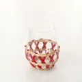 Funda de vidrio tejida de paja artesanal, vista detallada vintage, decoración. - Huevera roja con raíz de espadaña y vidrio