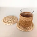 Conjunto de mantel individual y funda de taza de paja tejida artesanal de estilo rústico natural - Posavasos de cáscara de maíz de tejido liso (13 cm)