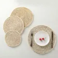 Round braided corn husk placemat, heat-resistant table mat for dining room decor and kitchen. - 38cm Diameter Corn Husk Mat