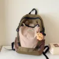 Kinder Rucksack im koreanischen Stil mit Farbblock und niedlichem Capybara Anhänger. - Dunkelgrün