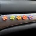 Decorazione cruscotto auto fiore colorato, grazioso accessorio fiore rotante variante SKU. - Fiore a Cinque Petali Girevole 5 Pz