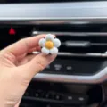 Leuke madeliefje auto-luchtroosterclip, bloemig geurverspreider ornament voor interieur. - Witte bloem met vijf bloemblaadjes - Ventilatierooster