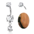 Detalle de piercing de ombligo de titanio con barra curva, circonitas brillantes y dije de gota. - 8mm / Plateado