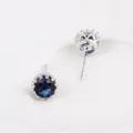 Silberne Kronen Ohrstecker mit blauem Zirkon, minimalistische hohle Ohrringe fur Alltag. - Blau