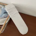 Weiße Spitzen-Slouch-Socken für Damen, japanischer JK-Stil, Netz-Mittelsocken süß. - Einheitsgröße / Reinweiß