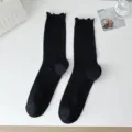 Calcetines negros acanalados con volantes para mujer, estilo balletcore vintage para diario. - Talla única / Negro