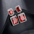 Quadratische rote Zirkonia Ohrringe, S925 Silber Nadel, elegante Mode Schmuck für Damen. - Rot