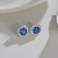 Elegante blaue Kristall Halo Ohrstecker mit funkelnden Zirkonia und 925er Silber Nadel. - E696 Rund-Stil / Saphirblau