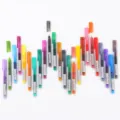 Vista dettagliata di penne roller a inchiostro liquido 0.5mm colorate, set cancelleria. - Confezione da 24 Pezzi Colorati in Busta OPP