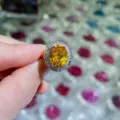 Vintage gelber Zirkonia Halo Ring mit verstellbarem offenem Design für Damen Luxus - Goldgelb