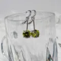 Grüne Zirkon Ohrhänger Kristall runder Stein Tropfen geometrisches Design Modeschmuck Variante - Olivgrün Palladium Weiß