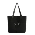 Borsa shopper in nylon nero da donna, borsa a spalla grande capacità, elegante e pratica. - Nero