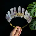 Serre-tête couronne en cristal avec pierres naturelles et lune triple or pour photo femme - Fil d'Or & Triple Lune / Améthyste Lavande