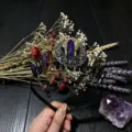 Diadème bandeau en cristal gothique avec lune creuse et quartz iridescent pour accessoires photo. - Style Violet Foncé Noir