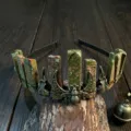 Natürlicher Kristall Kronen Haarreif mit Rabenschädel Biene und Mondsichel für Gothic Fotos. - Blumengrüner Stein (Antiker Krähenkopf + Biene)