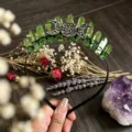 Diadema de tiara de cristal verde con colgante de luna de metal accesorios para el cabello - Alambre Negro Triple Luna / Verde Hierba
