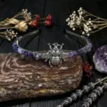 Handmade natural amethyst crystal bee headband exquisite metal hair hoop bridal hair accessory - Amethyst & Bee