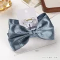 Blauer Satin Schleife Haarklammer für Damen, doppellagiges elegantes Haaraccessoire kartoniert. - Blau