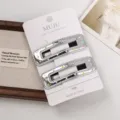 Silberne Haarklammern 2er Set, stylische PU Leder BB Clips mit bunten Punkten dekoriert. - Quadratisch / 2 Stück pro Packung