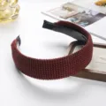 Dunkelrotes Strick Stirnband für Damen, breiter Haarreif im Winter, schickes Haaraccessoire. - Burgunderrot