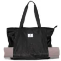 Sac de sport noir avec support pour tapis de yoga et double poignée de transport. - Noir