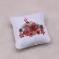 Miniatur Puppenhaus Kissen mit Weihnachtsmotiv und Tasse Kakaodruck für Feiertag Mini Dekoration - Keks