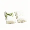 Miniature knitted towel detail with bow fringe, perfect dollhouse bathroom decor accessory. - 2 Pieces/Pack
