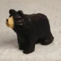 Statuetta di orso nero in legno fatta a mano, scultura animale rustica per decorazioni. - Orso Nero