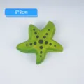 Gruener hoelzerner Seestern dekorative Figur fuer Heimdekoration und Geschenke 9x8cm - Grünes Seestern-Ornament / 9x8cm