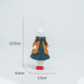 Hölzerne Hasenfigur, handgemachte Desktop Tierdekoration mit gelbem Mantel und grünem Kleid. - Kleine Blumenprinzessin