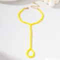 Gelbe Perlen Fußkettchen Handkettchen mit goldfarbener Verlängerungskette, Sommer Schmuck. - Fußkettchen mit Zehenring (JMX-JL9637) / Gelb