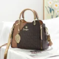 Sac à main élégant pour femme avec imprimé lettres, pendentif feuille et poignée chic. - Lettre-Or